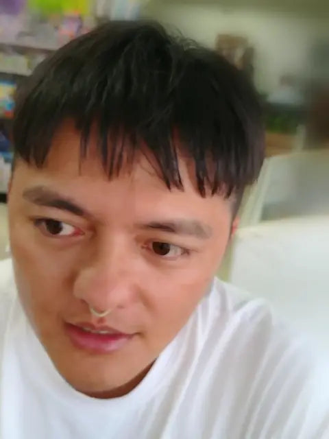 這是第一次戴上產品，呼吸到新鮮空氣的感受。 很舒服！